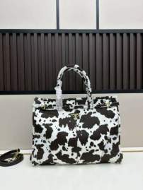 Picture of Prada Handbags _SKUfw216500182fw